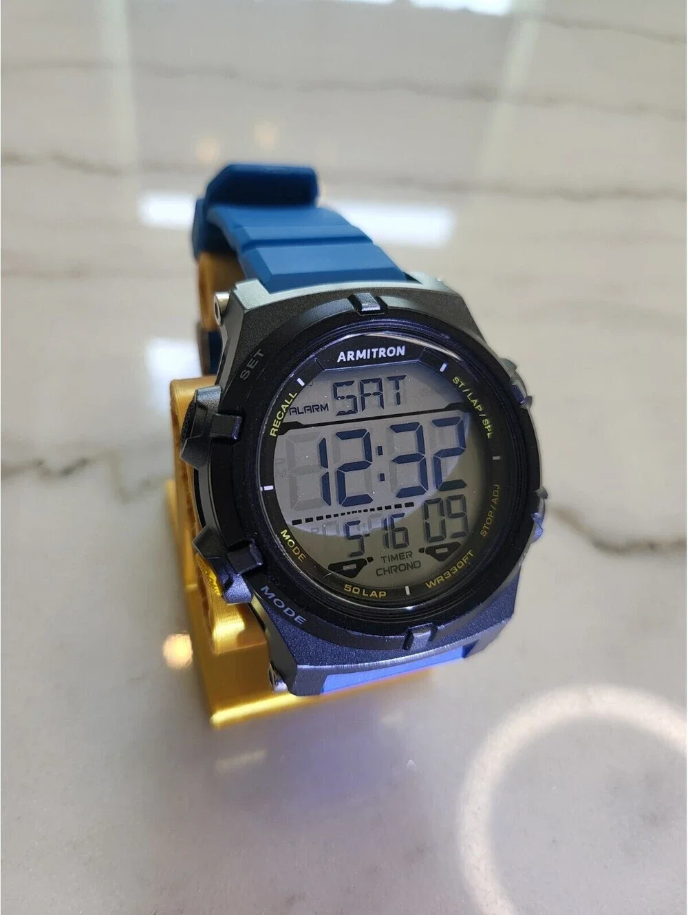 Armitron ProSport M1192 Mens Watch Black Acrylic 100m AlarmChron Date Quartz EUC